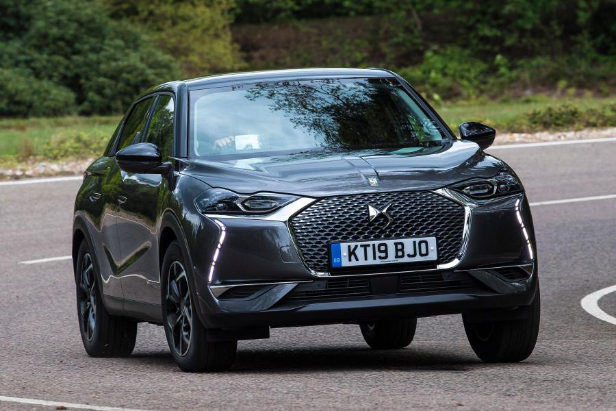  DS 3 Crossback Prestige 2019 года  (UK) (фото 7 из 20)